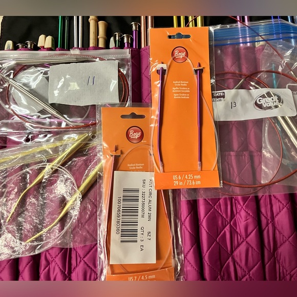 Large lot of knitting needles and supplies - Picture 2 of 6